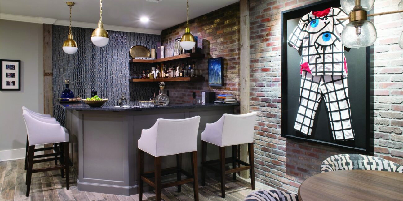 Basement game room, entertainment room, bar