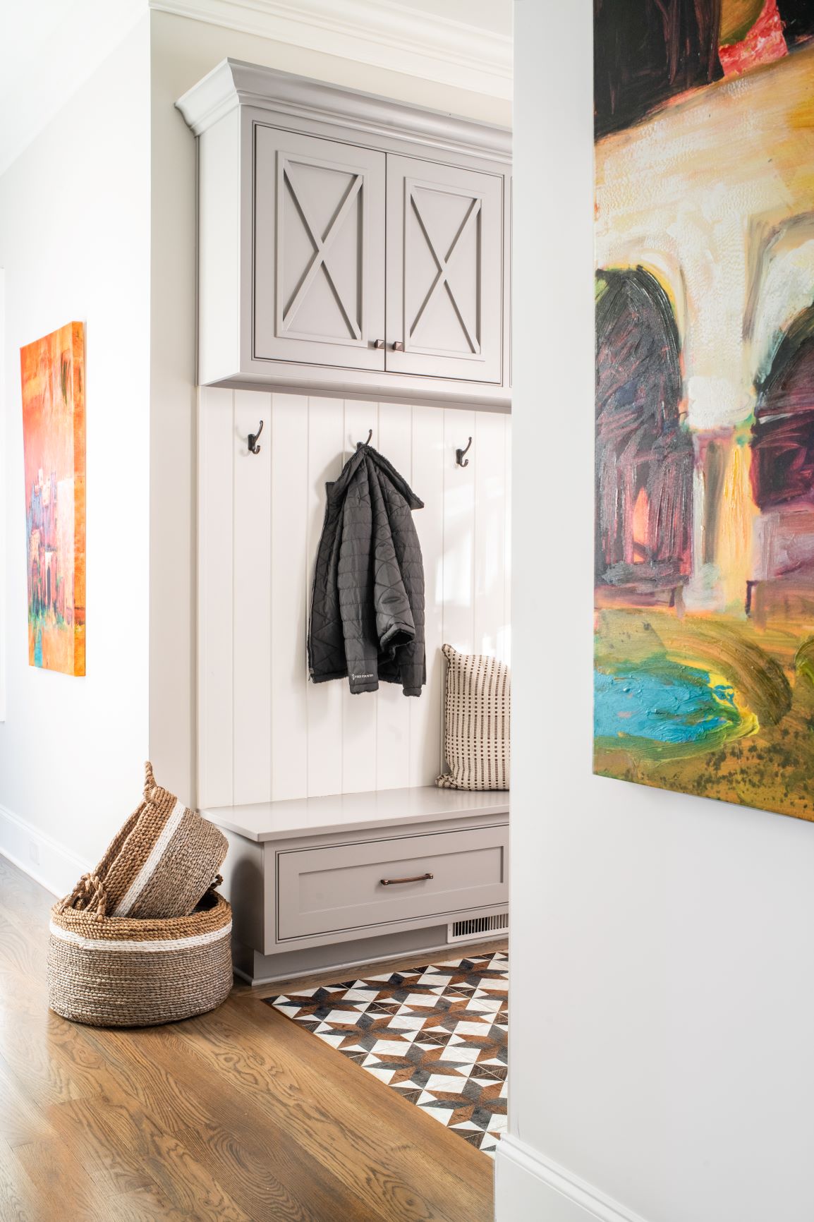 Foyer, Tile Floor, Mudroom